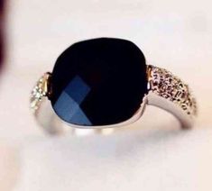 Fashion Retro Black Agate Gem Imitation Diamond Rings