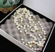 Vintage Jewelry Pearl Necklace Four Leaf Long Sweater Chain